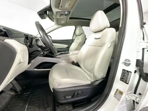 More photos of 2023 Hyundai Tucson Plug-In Hybrid Limited at AutoMax Preowned Framingham, MA