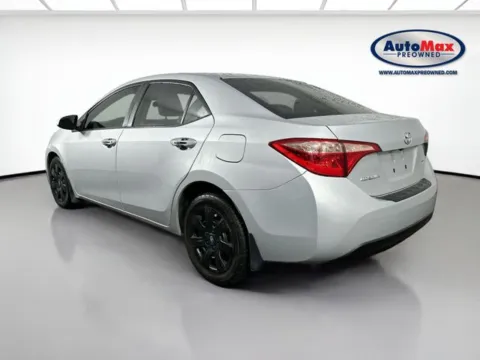 More photos of 2018 Toyota Corolla LE at AutoMax Preowned Framingham, MA