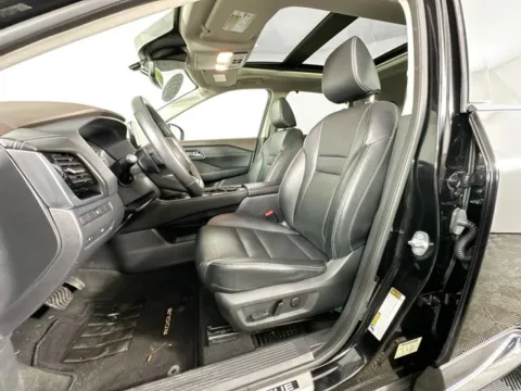 More photos of 2023 Nissan Rogue SL at AutoMax Preowned Framingham, MA