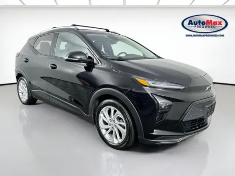 Black 2023 Chevrolet Bolt EUV LT for sale in Framingham, MA