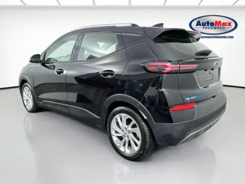 More photos of 2023 Chevrolet Bolt EUV LT at AutoMax Preowned Framingham, MA