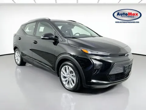 Black 2023 Chevrolet Bolt EUV LT for sale in Framingham, MA