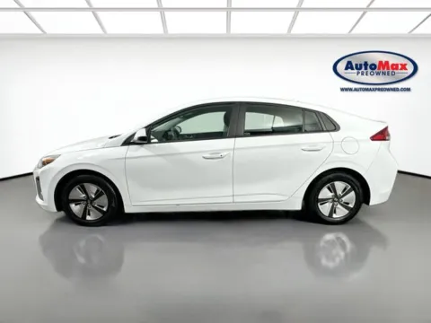 More photos of 2022 Hyundai Ioniq Hybrid Blue at AutoMax Preowned Framingham, MA