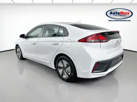 More photos of 2022 Hyundai Ioniq Hybrid Blue at AutoMax Preowned Framingham, MA