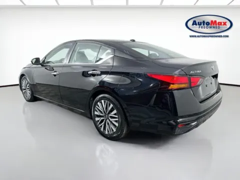More photos of 2024 Nissan Altima 2.5 SV at AutoMax Preowned Framingham, MA