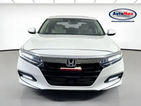 Photos of 2019 Honda Accord Touring 2.0T for sale in Framingham, MA at AutoMax Preowned Framingham