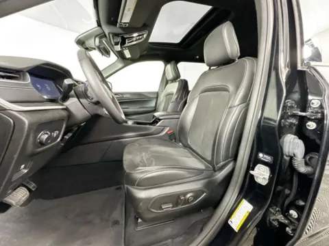More photos of 2023 Jeep Grand Cherokee Altitude X at AutoMax Preowned Framingham, MA