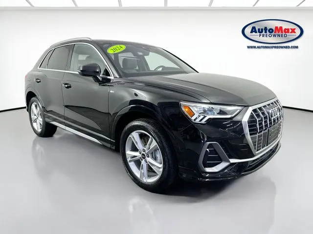 2024 Audi Q3 45 TFSI S Line Premium quattro's photo