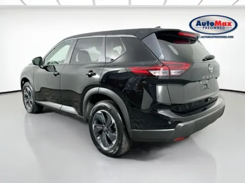More photos of 2025 Nissan Rogue SV at AutoMax Preowned Framingham, MA