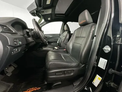 More photos of 2023 Honda Passport TrailSport at AutoMax Preowned Framingham, MA