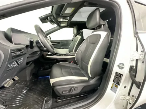 More photos of 2024 Kia EV6 GT-Line at AutoMax Preowned Framingham, MA