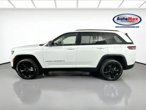 More photos of 2023 Jeep Grand Cherokee Limited at AutoMax Preowned Framingham, MA