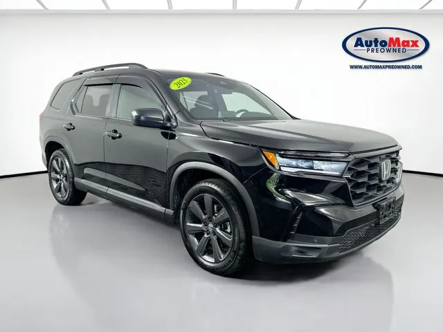 2025 Honda Pilot Sport AWD's photo