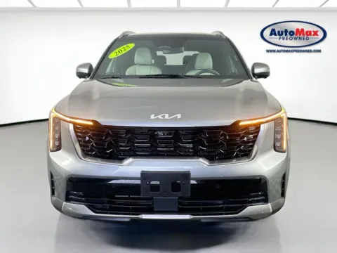 Photos of 2025 Kia Sorento Plug-In Hybrid SX Prestige for sale in Framingham, MA at AutoMax Preowned Framingham