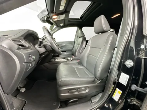 More photos of 2022 Honda Passport EX-L at AutoMax Preowned Framingham, MA