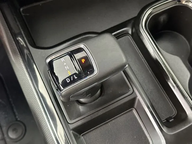 2024 Chevrolet Silverado 1500 ZR2 - Photo 18