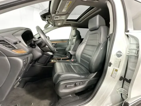 More photos of 2021 Honda CR-V Touring at AutoMax Preowned Framingham, MA