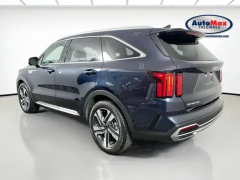 More photos of 2023 Kia Sorento Hybrid SX Prestige at AutoMax Preowned Framingham, MA