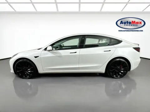 More photos of 2021 Tesla Model 3 Performance at AutoMax Preowned Framingham, MA