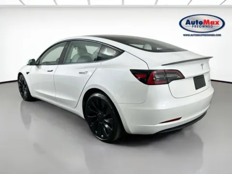 More photos of 2021 Tesla Model 3 Performance at AutoMax Preowned Framingham, MA