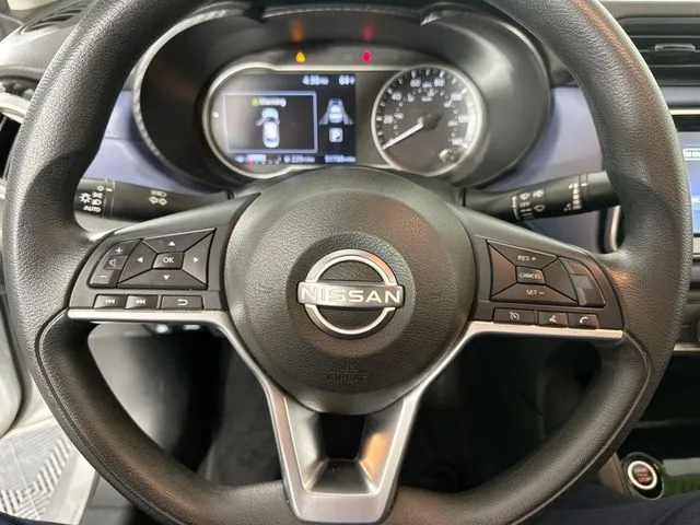 2023 Nissan Versa Sedan SV - Photo 18