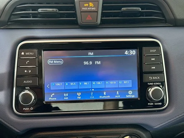 2023 Nissan Versa Sedan SV - Photo 12