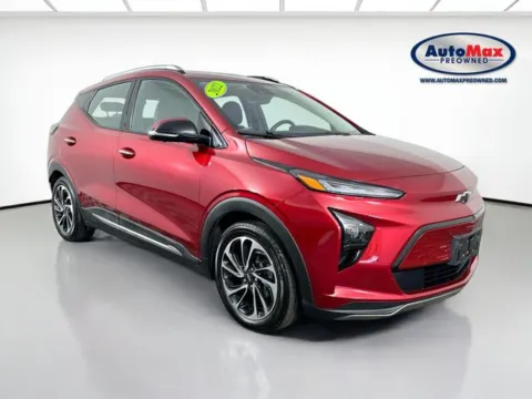 Red 2022 Chevrolet Bolt EUV Premier for sale in Framingham, MA