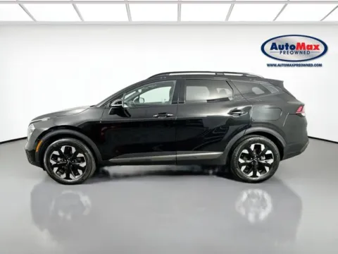 More photos of 2023 Kia Sportage Plug-In Hybrid X-Line at AutoMax Preowned Framingham, MA