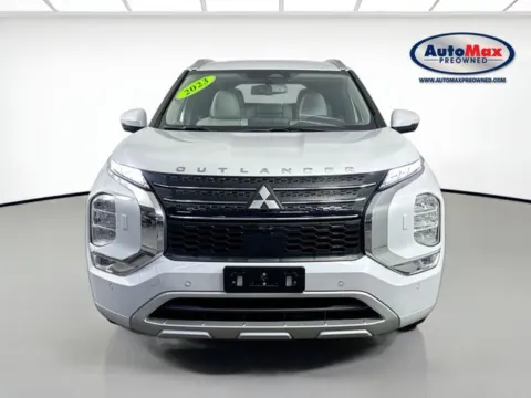 More photos of 2023 Mitsubishi Outlander PHEV SEL at AutoMax Preowned Framingham, MA
