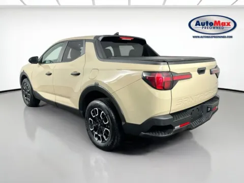 More photos of 2024 Hyundai Santa Cruz SEL at AutoMax Preowned Framingham, MA