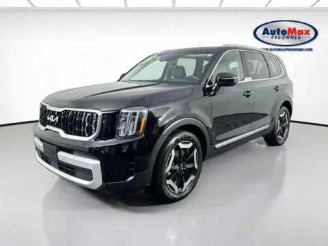 More photos of 2023 Kia Telluride EX at AutoMax Preowned Framingham, MA