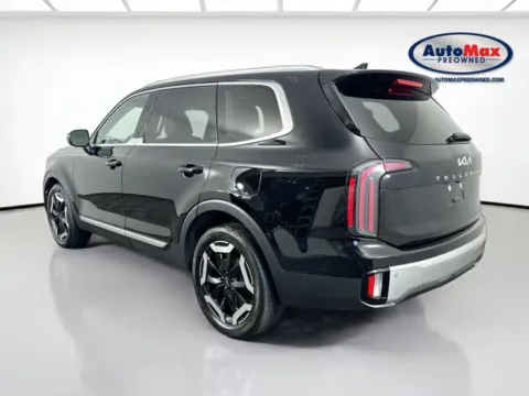 More photos of 2023 Kia Telluride EX at AutoMax Preowned Framingham, MA