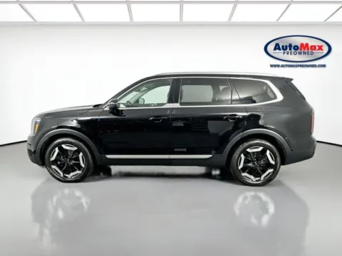 More photos of 2023 Kia Telluride EX at AutoMax Preowned Framingham, MA