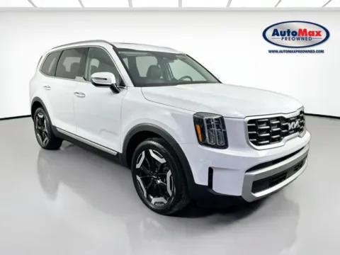 White 2024 Kia Telluride S for sale in Framingham, MA
