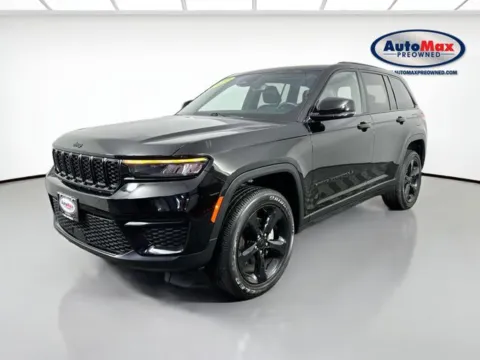 More photos of 2022 Jeep Grand Cherokee Altitude at AutoMax Preowned Framingham, MA