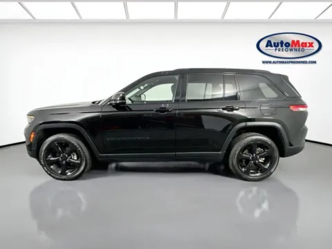 More photos of 2022 Jeep Grand Cherokee Altitude at AutoMax Preowned Framingham, MA