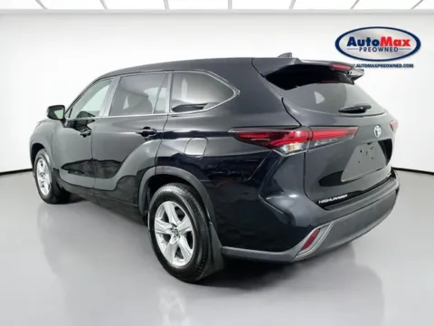 More photos of 2024 Toyota Highlander LE at AutoMax Preowned Framingham, MA