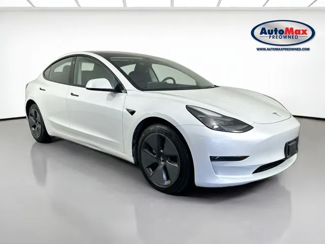 2023 Tesla Model 3's photo