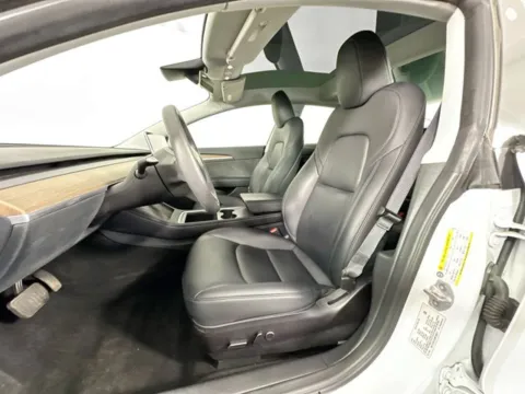 More photos of 2023 Tesla Model 3 at AutoMax Preowned Framingham, MA