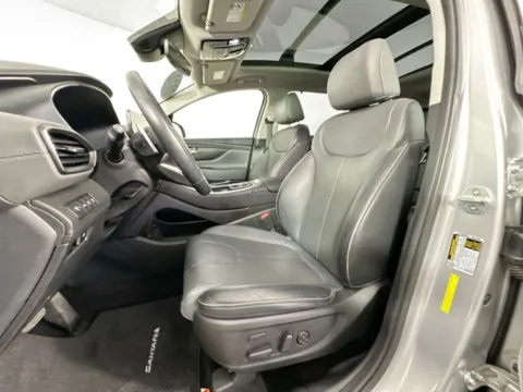 More photos of 2022 Hyundai Santa Fe Limited at AutoMax Preowned Framingham, MA