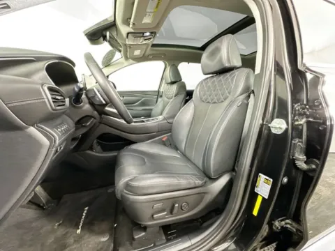 More photos of 2022 Hyundai Santa Fe Plug-In Hybrid Limited at AutoMax Preowned Framingham, MA