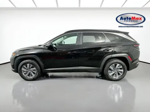 More photos of 2023 Hyundai Tucson Hybrid Blue at AutoMax Preowned Framingham, MA
