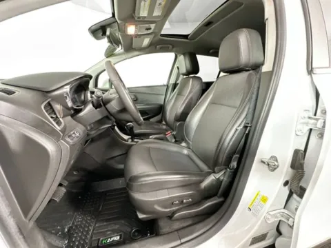 More photos of 2020 Chevrolet Trax LT at AutoMax Preowned Framingham, MA