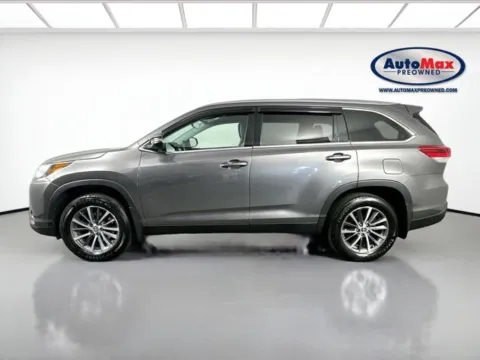 More photos of 2019 Toyota Highlander XLE at AutoMax Preowned Framingham, MA