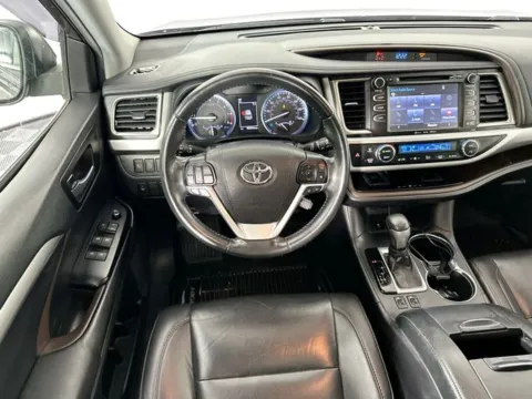 Photos of 2019 Toyota Highlander XLE for sale in Framingham, MA at AutoMax Preowned Framingham