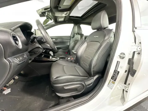 More photos of 2022 Kia Forte GT-Line at AutoMax Preowned Framingham, MA