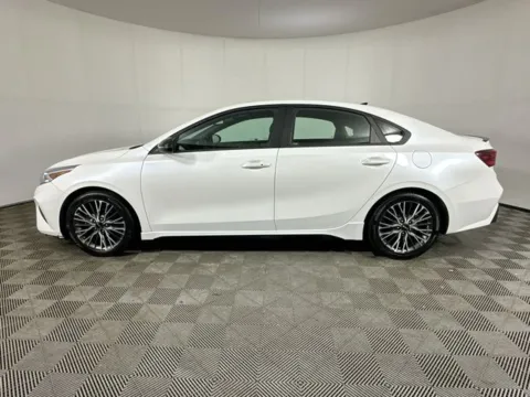 More photos of 2022 Kia Forte GT-Line at AutoMax Preowned Framingham, MA