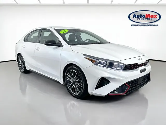 2022 Kia Forte GT-Line AT's photo