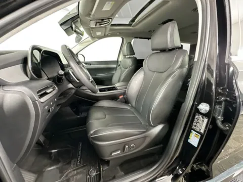 More photos of 2025 Hyundai Palisade XRT at AutoMax Preowned Framingham, MA