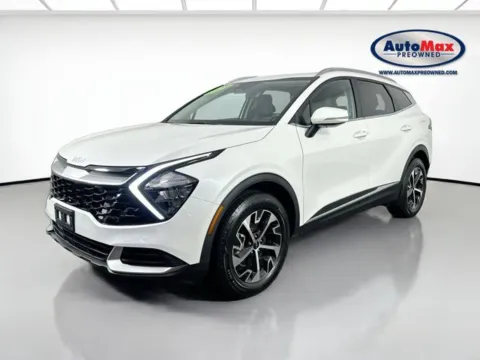 More photos of 2023 Kia Sportage Hybrid EX at AutoMax Preowned Framingham, MA